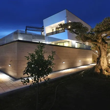Vila Petra With Heated Pool & Sauna