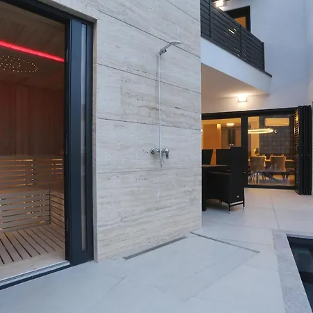 Vila Petra With Heated Pool & Sauna Privlaka (Zadar)