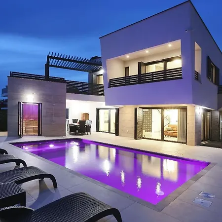 Vila Petra With Heated Pool & Sauna Privlaka (Zadar)